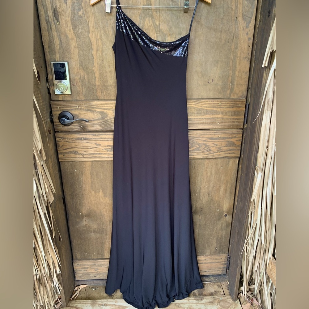 Black tie dress
